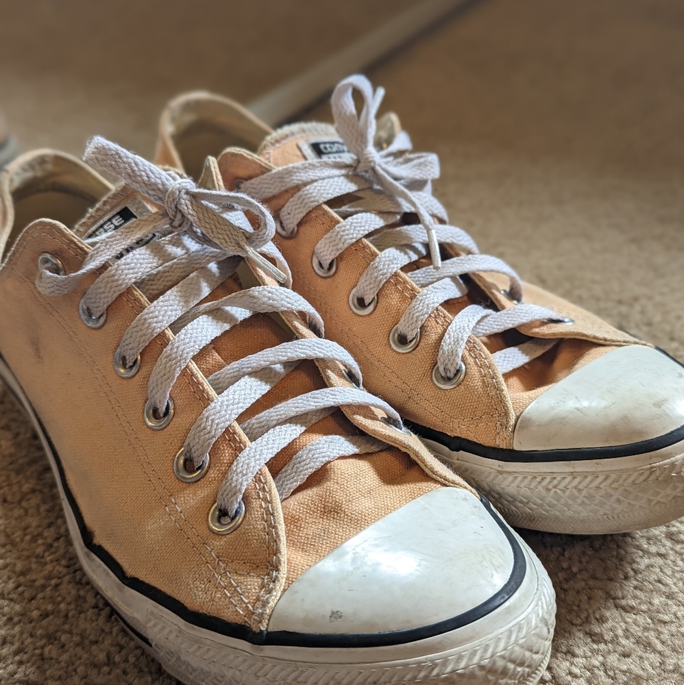 Converse All Star Peach Low Tops